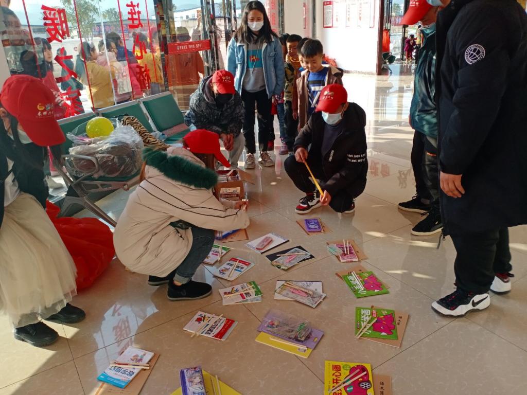 学习雷锋日，遵师“雷锋”们在行动！——学生联合会志愿服务纪实