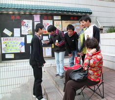校园文化艺术周系列报道三 学生生活用品贸易会暨学生会爱心义卖会圆满举办